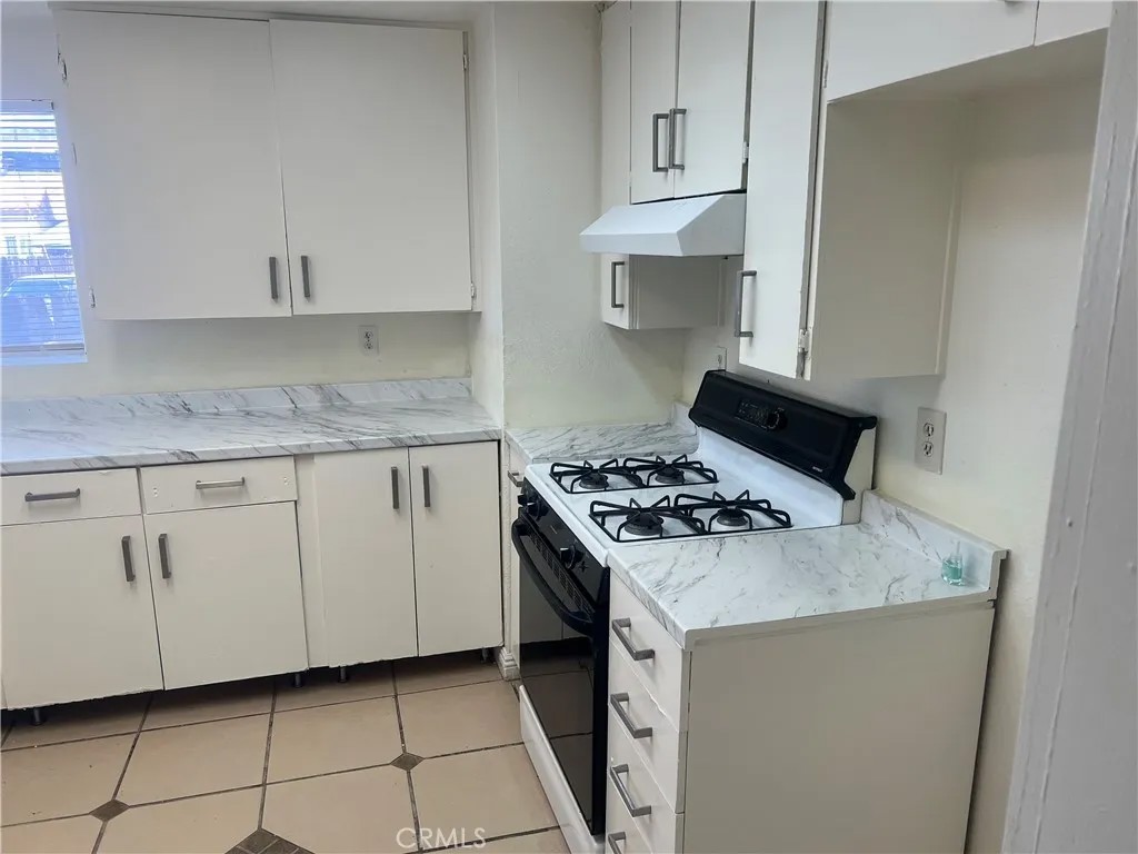 1480 E Marshall 28