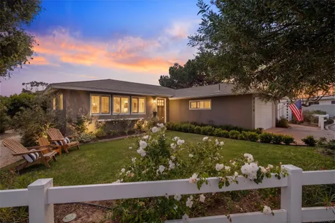 4454 Bertha Ct, San Diego, CA 92117 - #: 260011337