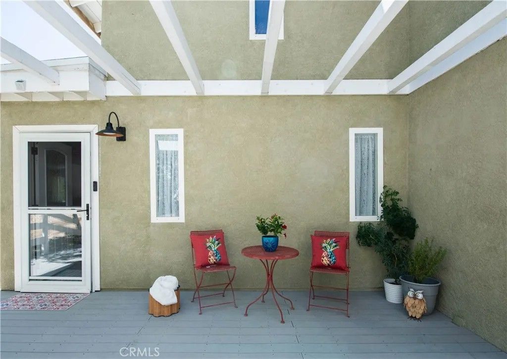 Photo of 14966 Littleboy Drive, Lake Hughes, CA 93532 (MLS # SR26074432)