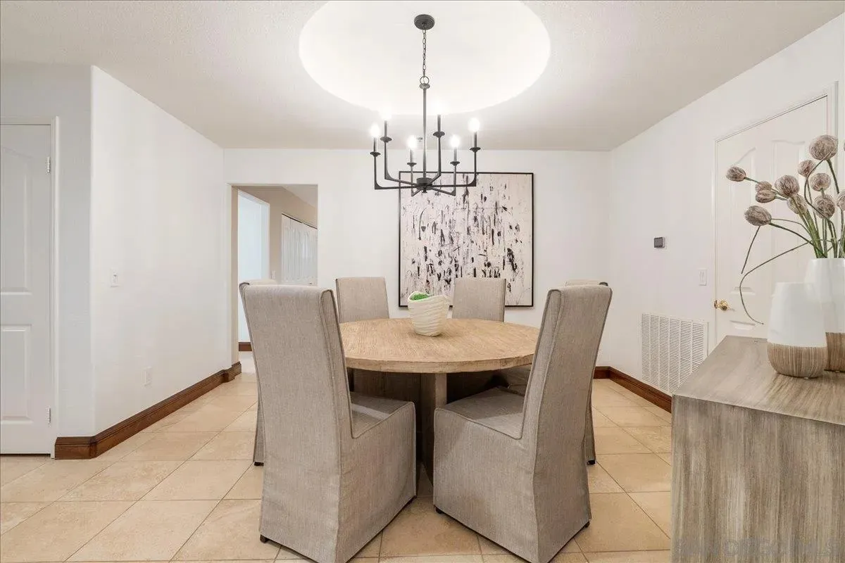 La Jolla, California 92037, United States, 3 Bedrooms Bedrooms, ,3 BathroomsBathrooms,Residential,Active,162290