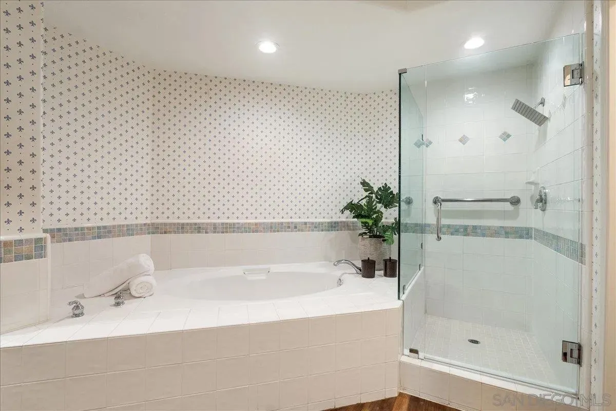 La Jolla, California 92037, United States, 3 Bedrooms Bedrooms, ,3 BathroomsBathrooms,Residential,Active,162290