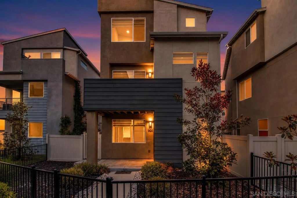 Photo of 1808 Lynx Ter, Chula Vista, CA 91915 (MLS # 260019549)