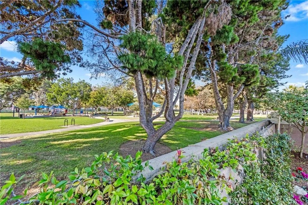 Photo of 2723 Fisk Ln, Redondo Beach, CA 90278 (MLS # OC25253517)