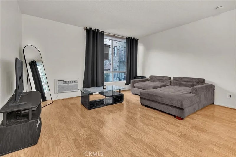 525 S Ardmore 253
