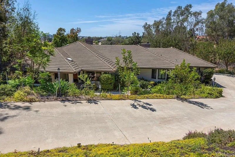 3911 Alta Vista Drive
