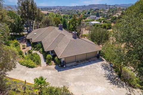 Photo of 3911 Alta Vista Drive, Fallbrook, CA 92028 (MLS # NDP2608414)