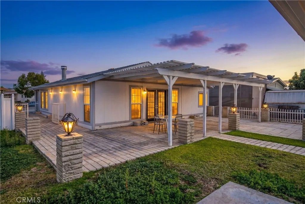 Photo of 38215 Via Tafffia #C, Murrieta, CA 92563 (MLS # SW26040337)