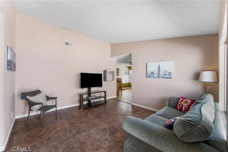 37061 29th East
