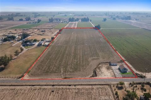 Tiny photo for 19247 Third, Stevinson, CA 95374 (MLS # MC25245909)