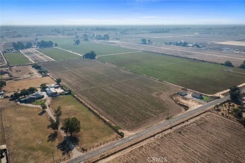 Tiny photo for 19247 Third, Stevinson, CA 95374 (MLS # MC25245909)