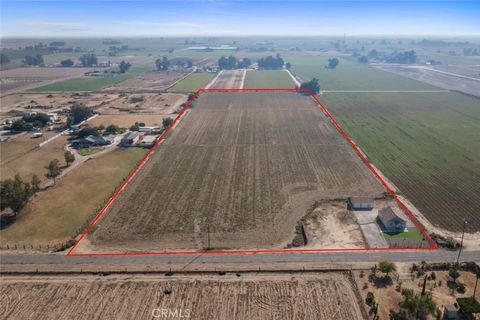 Tiny photo for 19247 Third, Stevinson, CA 95374 (MLS # MC25245909)