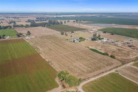 Tiny photo for 19247 Third, Stevinson, CA 95374 (MLS # MC25245909)