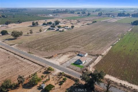 Tiny photo for 19247 Third, Stevinson, CA 95374 (MLS # MC25245909)