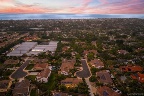 Photo of 817 Dolphin Cir, Encinitas, CA 92024 (MLS # 260017970)