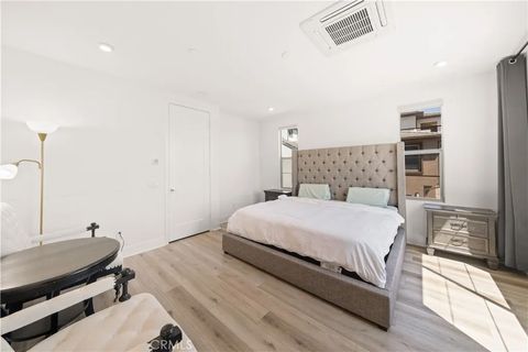 Tiny photo for 203 Lynx, Irvine, CA 92618 (MLS # OC26066170)