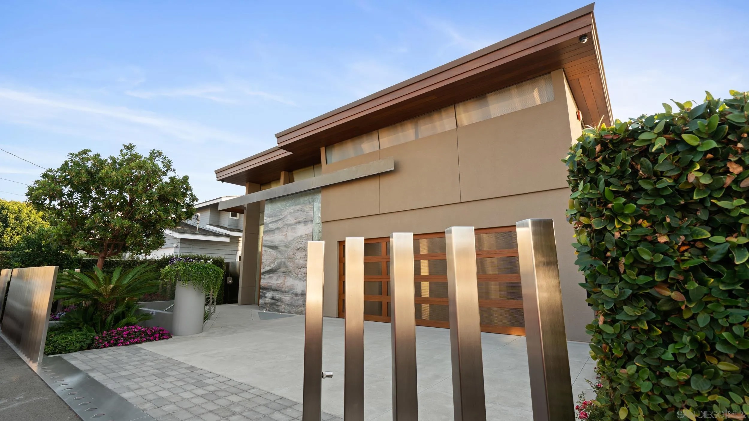 1230 Neptune Ave