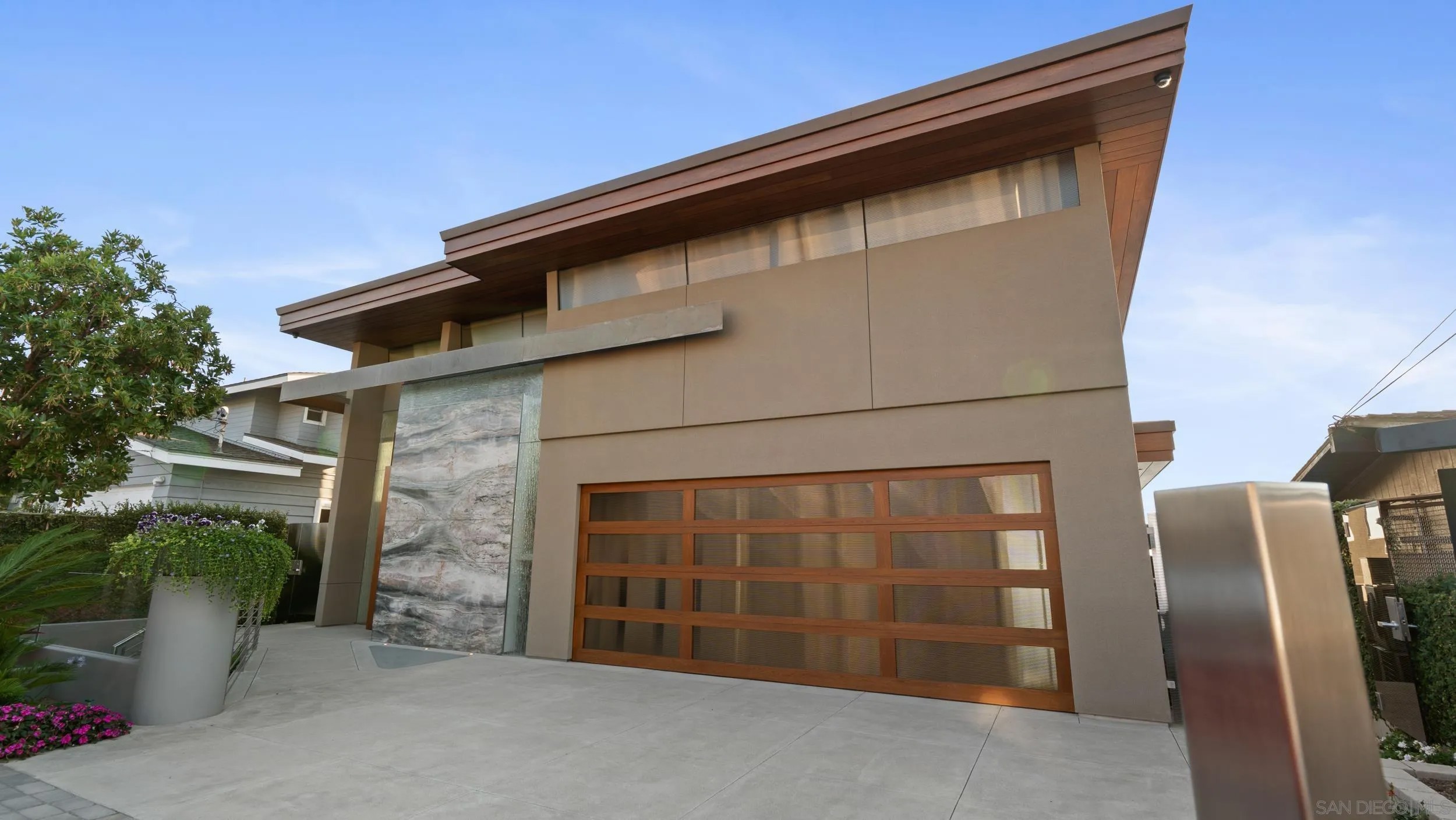 1230 Neptune Ave