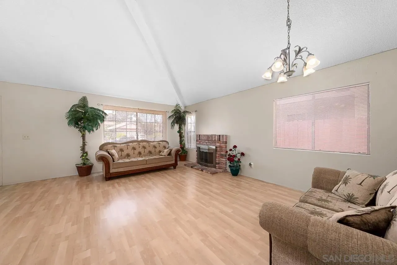 San Diego, California 91977, United States, 4 Bedrooms Bedrooms, ,3 BathroomsBathrooms,Residential,Active,164336