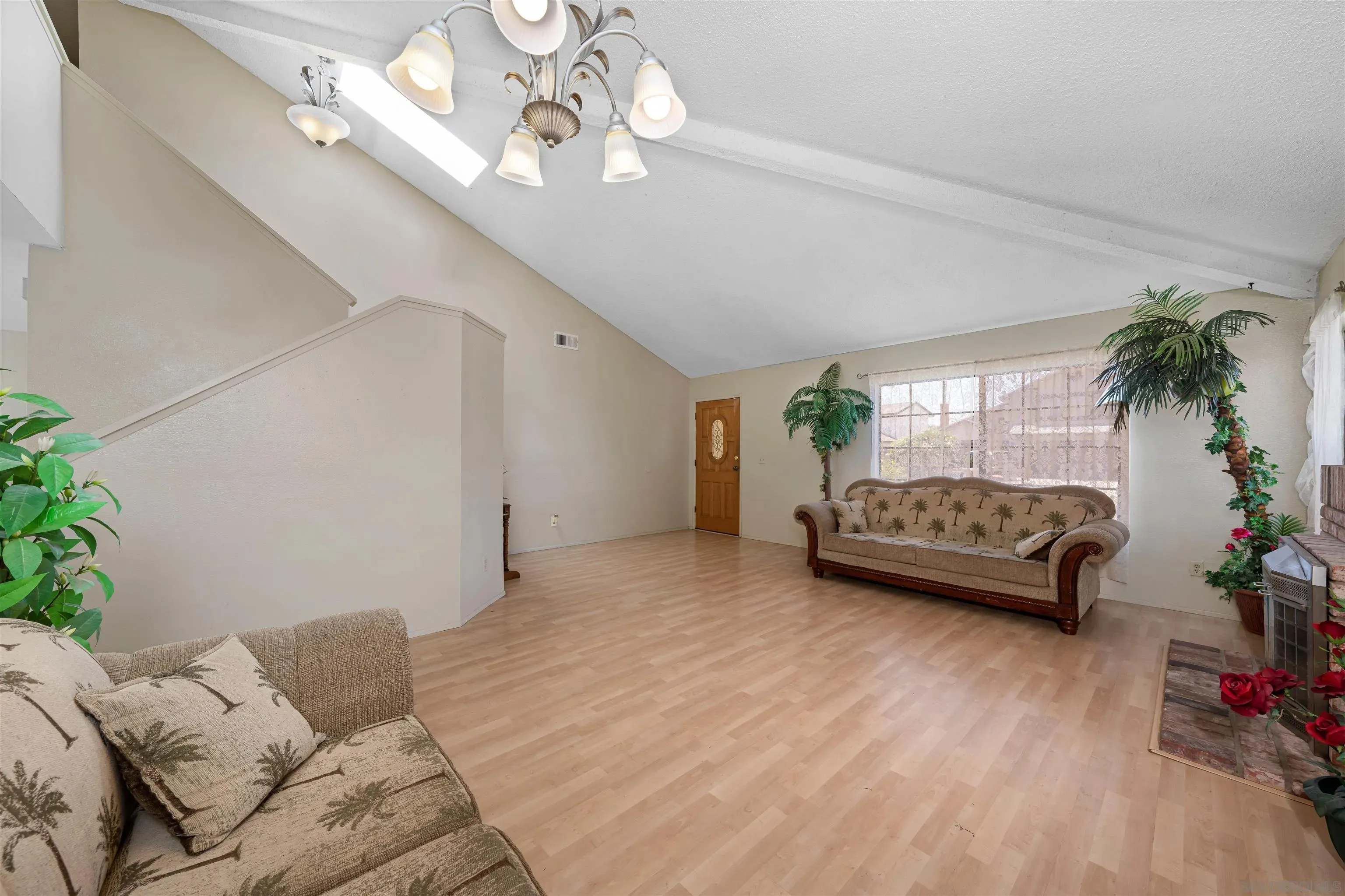 San Diego, California 91977, United States, 4 Bedrooms Bedrooms, ,3 BathroomsBathrooms,Residential,Active,164336