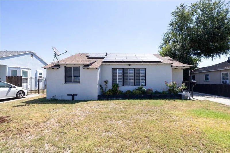 2821 Cedar