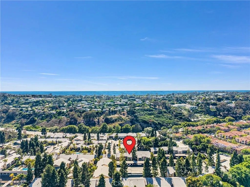 Photo of 8640 Via Mallorca #B, La Jolla, CA 92037 (MLS # SW26101136)