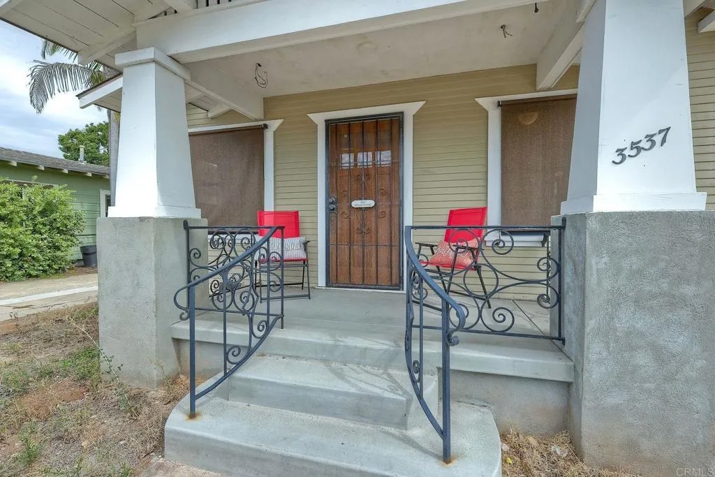 3537 Louisiana Street