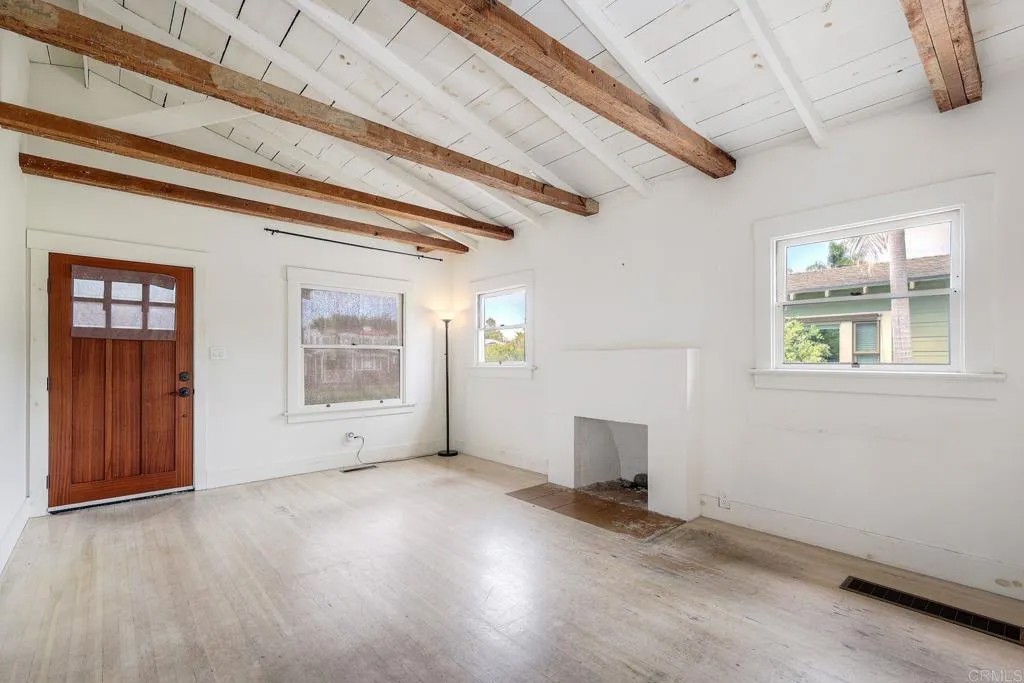 3537 Louisiana Street