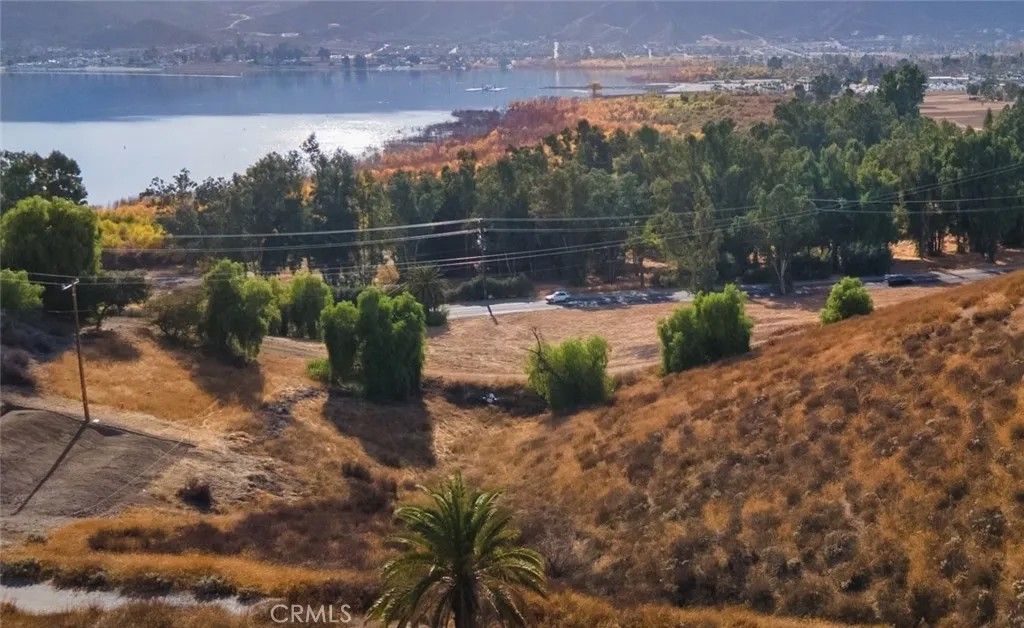Photo of 36 Ryan Ave, Lake Elsinore, CA 92530 (MLS # SW25244104)