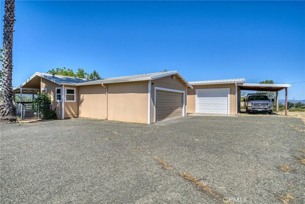7435 Live Oak Drive