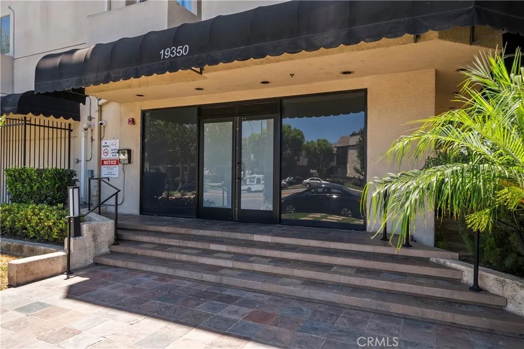 19350 Sherman Way 328
