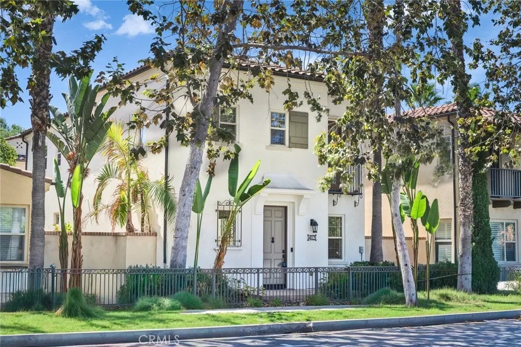 412 E Santa Ana