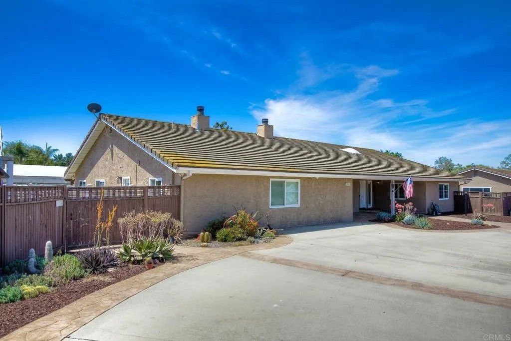 Photo of 13815 Hilldale Road, Valley Center, CA 92082 (MLS # PTP2508001)