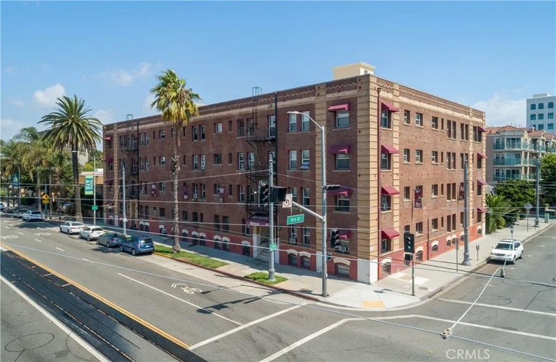 800 Pacific Avenue 305