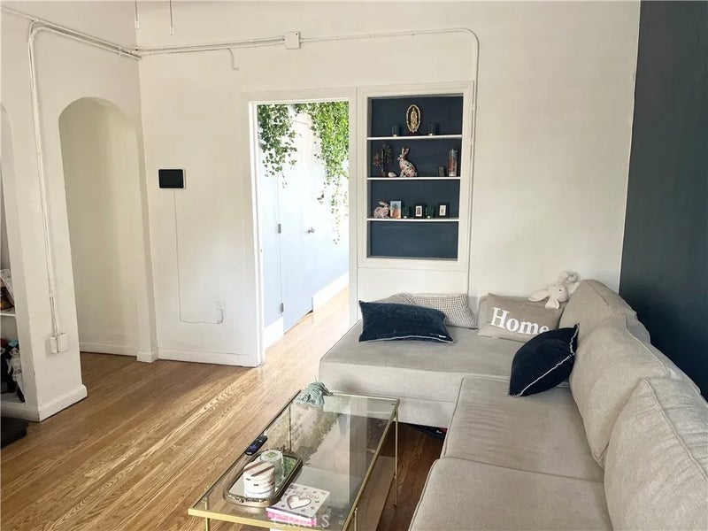 800 Pacific Avenue 305