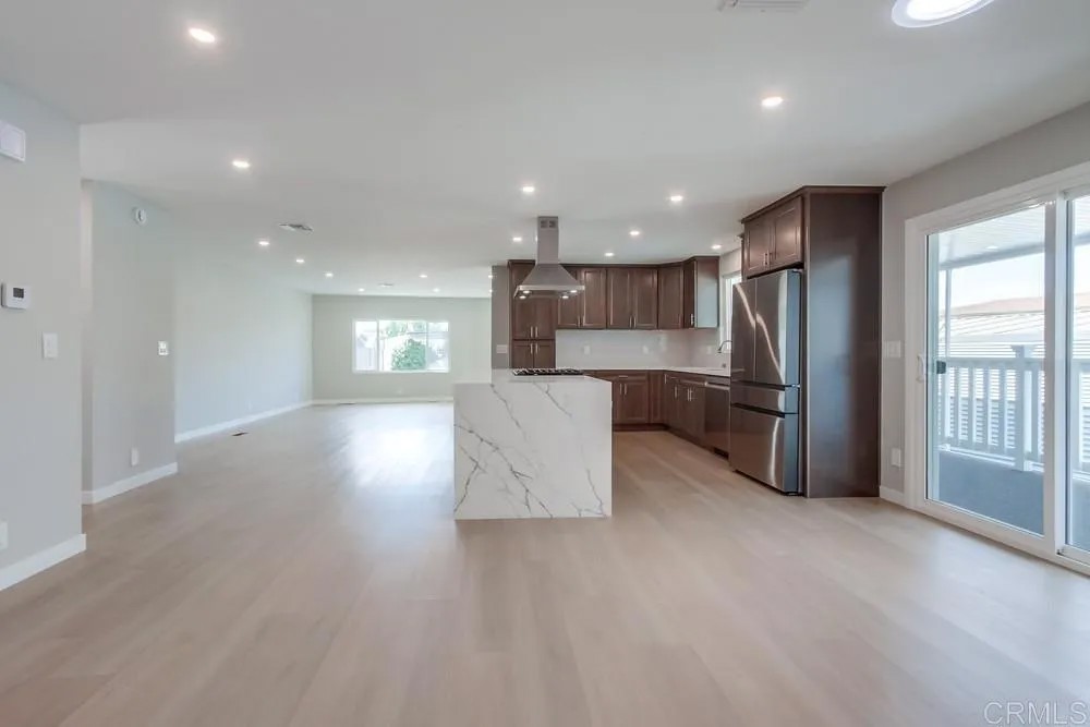 7320 San Bartolo 217