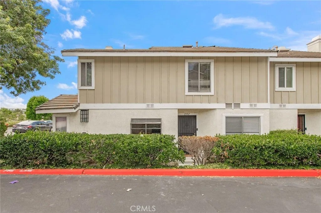 23767 Highland Valley