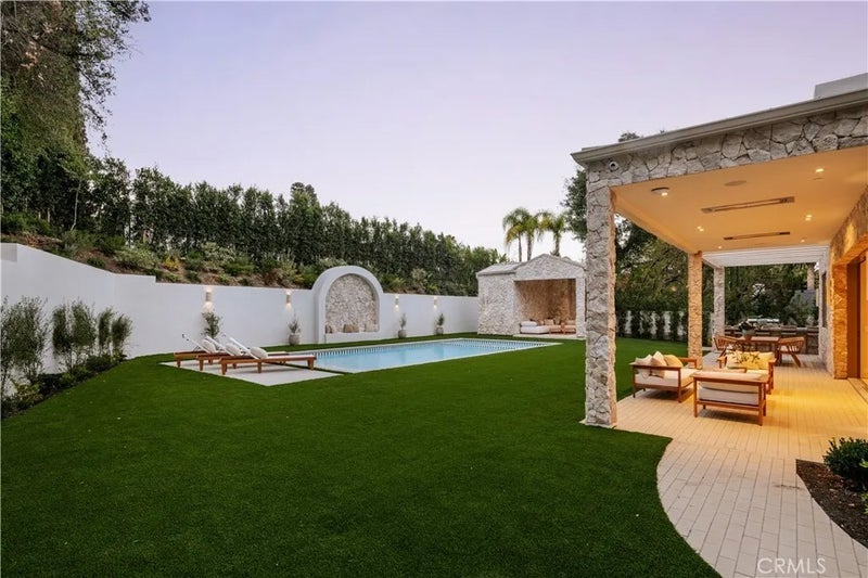 16933 Bosque Drive