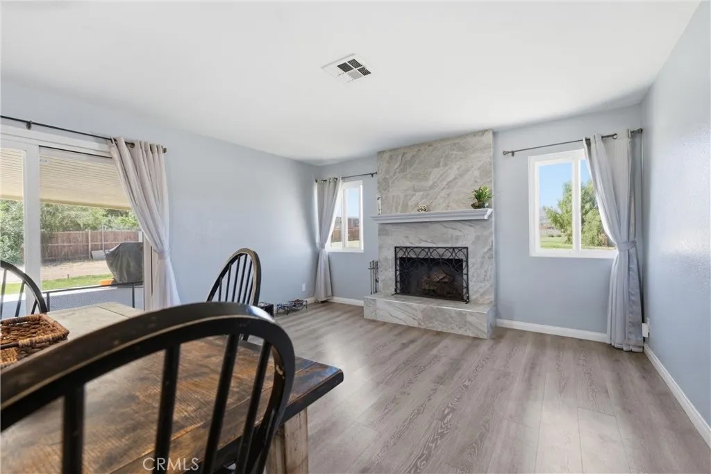 8954 E Avenue T14