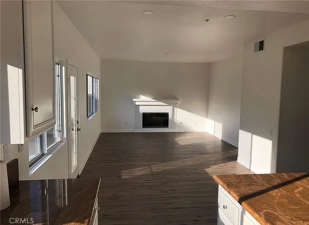 Photo of 643 Dunkirk Drive, Oxnard, CA 93035 (MLS # SR26025102)