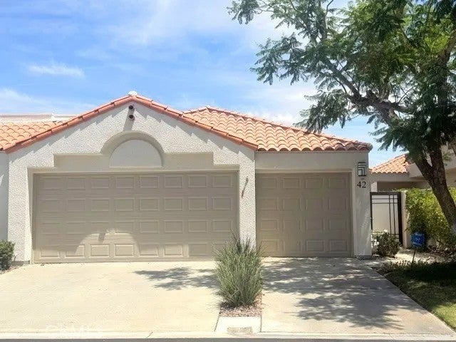 Photo of 42 La Costa Dr, Rancho Mirage, CA 92270 (MLS # OC26018647)