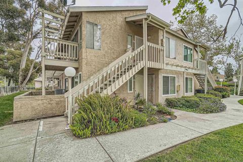 Photo of 675 Diamond Way #137, Vista, CA 92083 (MLS # 260013563)