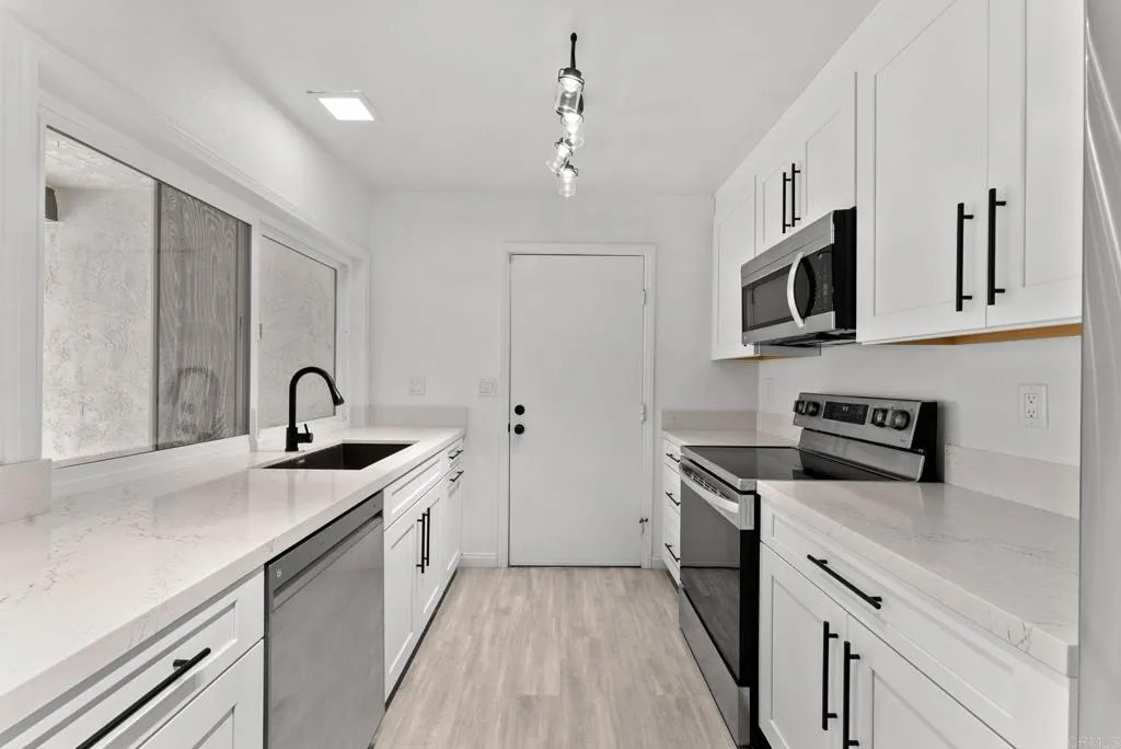 155 Countrywood Lane