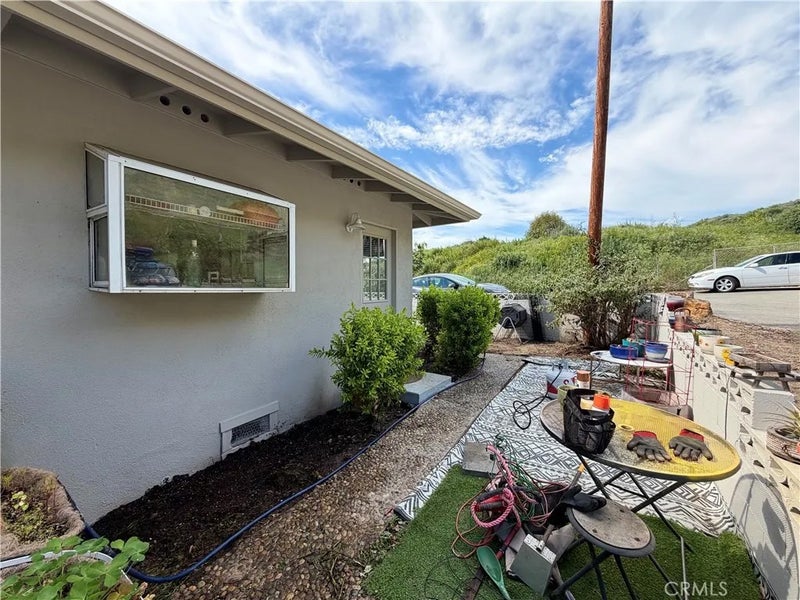 6840 W Santa Barbara