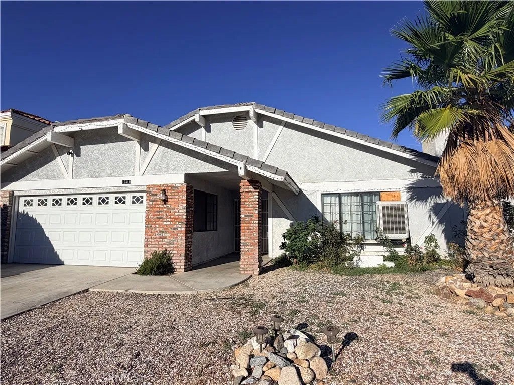 12418 Spring Valley