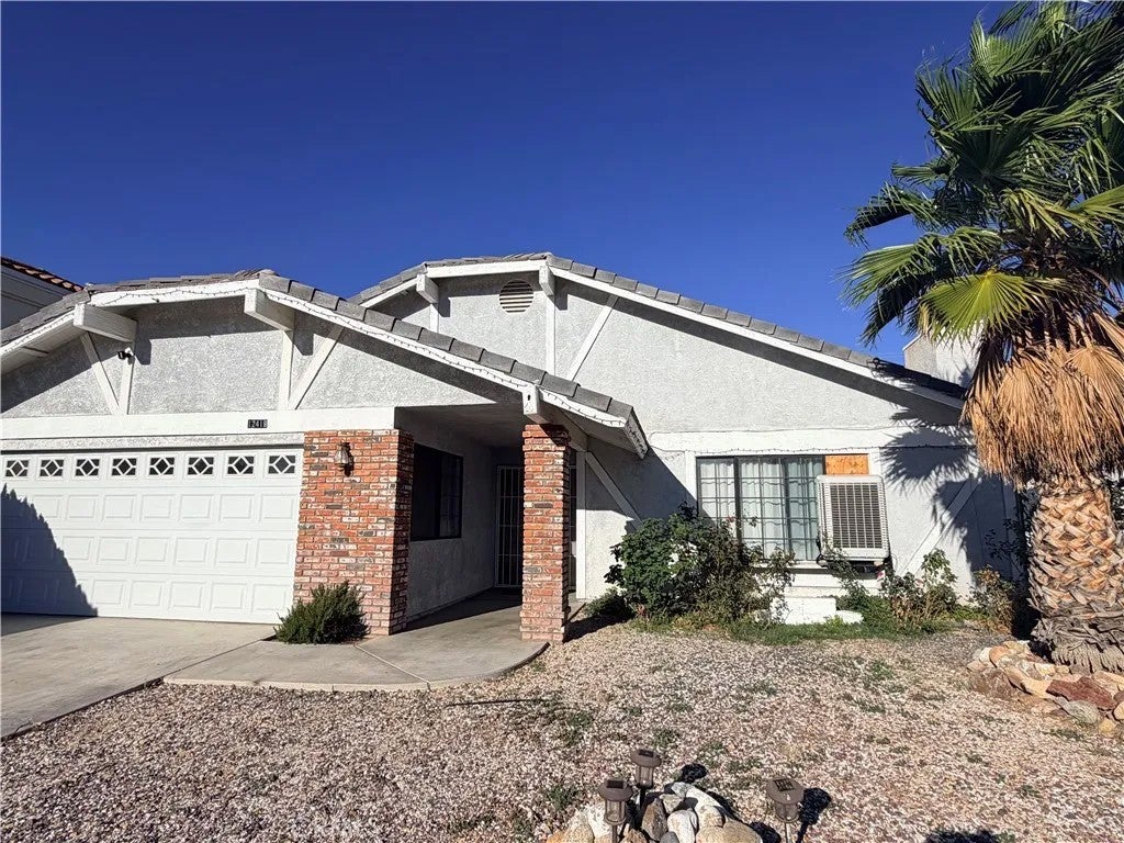 12418 Spring Valley