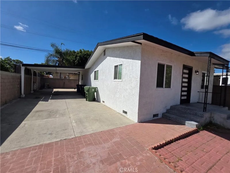 1106 W Mauretania