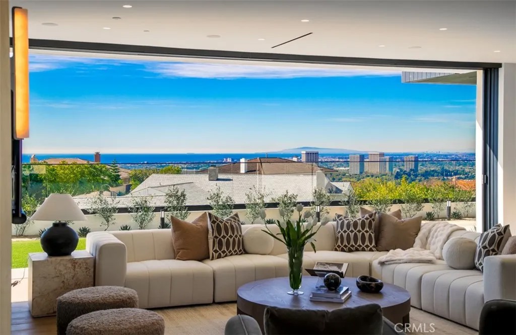 53 Montecito