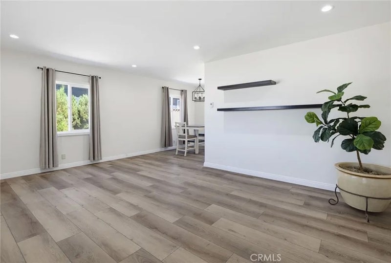1004 Firmona