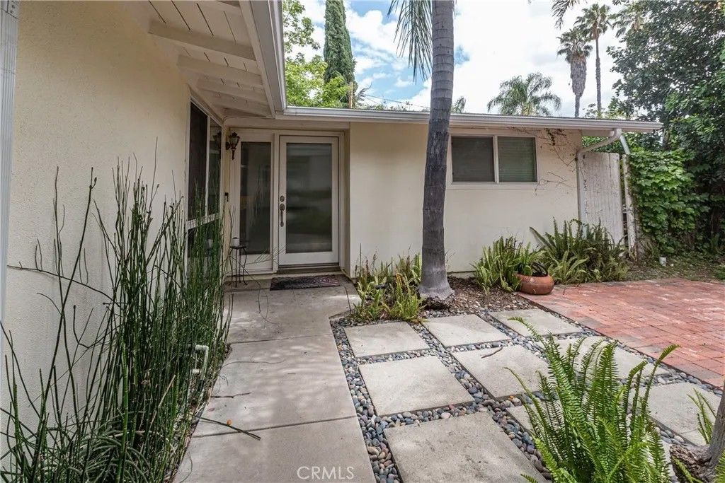 Photo of 6540 Gazette AVE, Winnetka, CA 91306 (MLS # BB26102133)