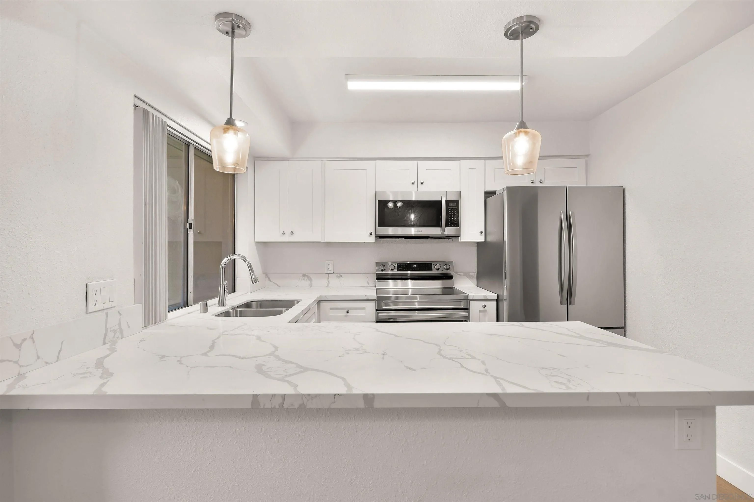 7982 Mission Center C